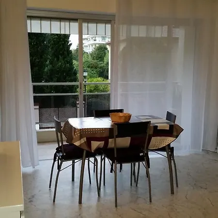 Studio Russie Apartment